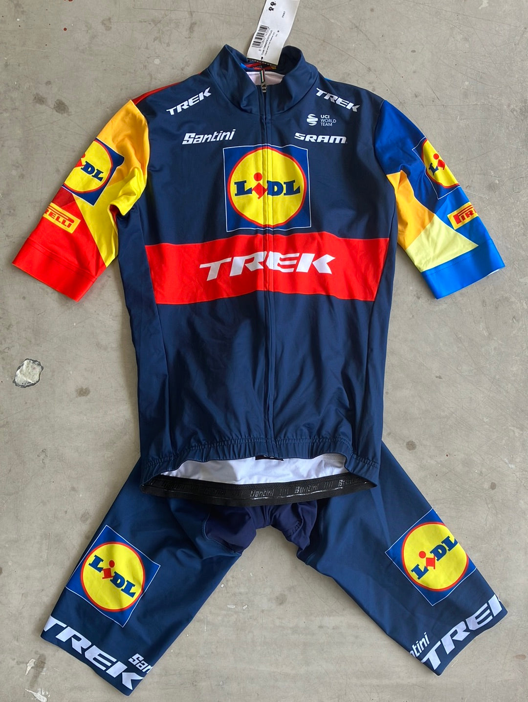 Lidl Trek | Santini Bundle - Short Sleeve Jersey & Bibs | M | Pro-Issued Team Kit