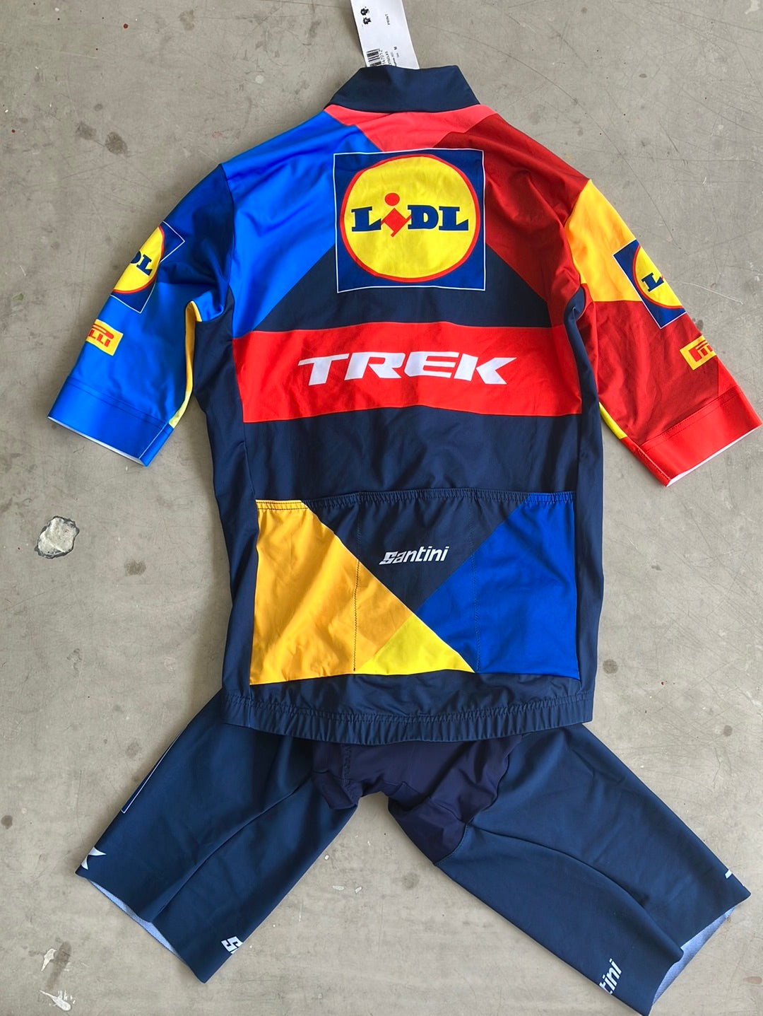 Lidl Trek | Santini Bundle - Short Sleeve Jersey & Bibs | M | Pro-Issued Team Kit