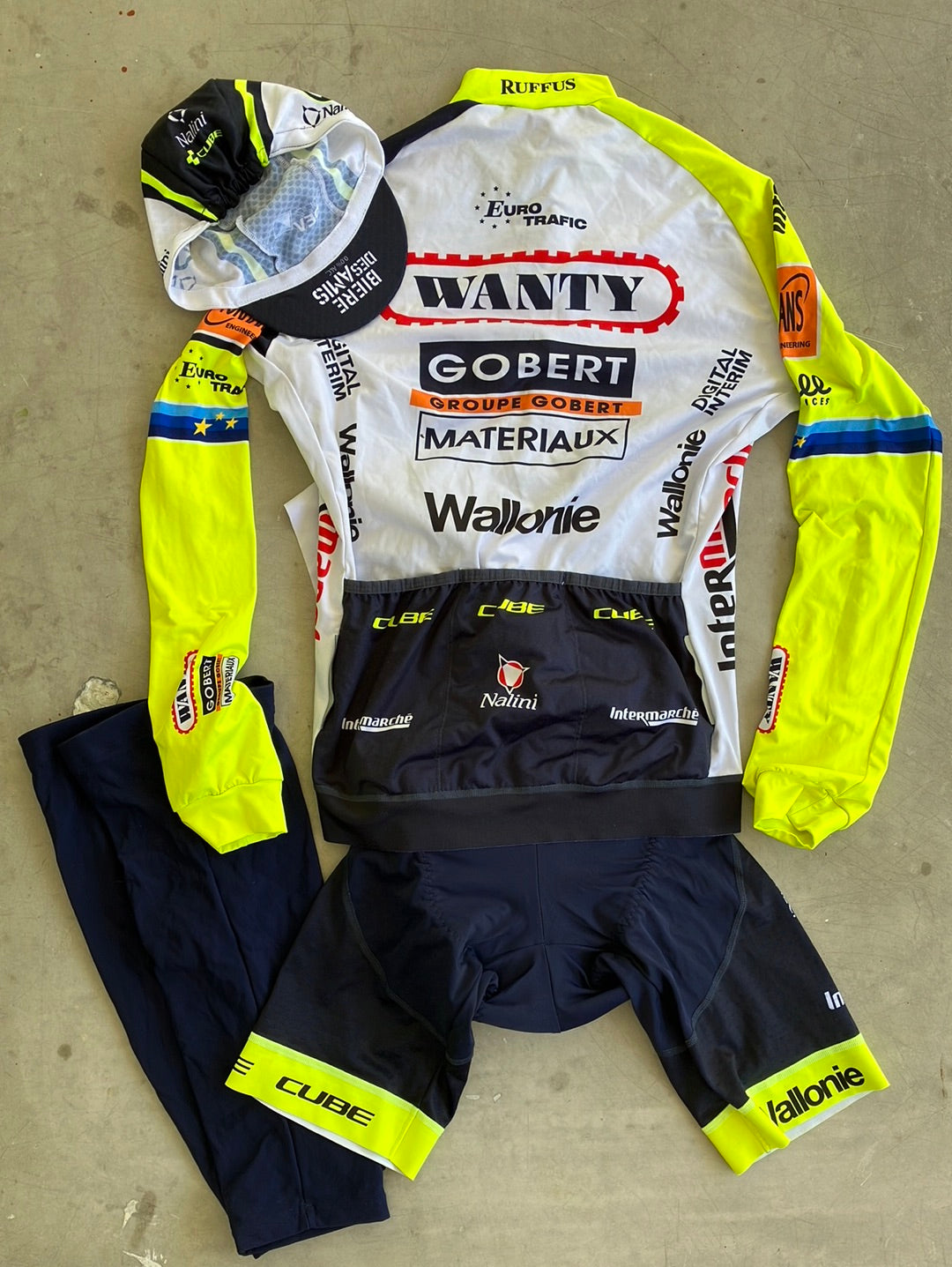 Intermarche | Nalini Bundle - Long Sleeve Thermal Jersey, Bibs, Knee Warmers & Cap | M | Pro-Issued Team Kit