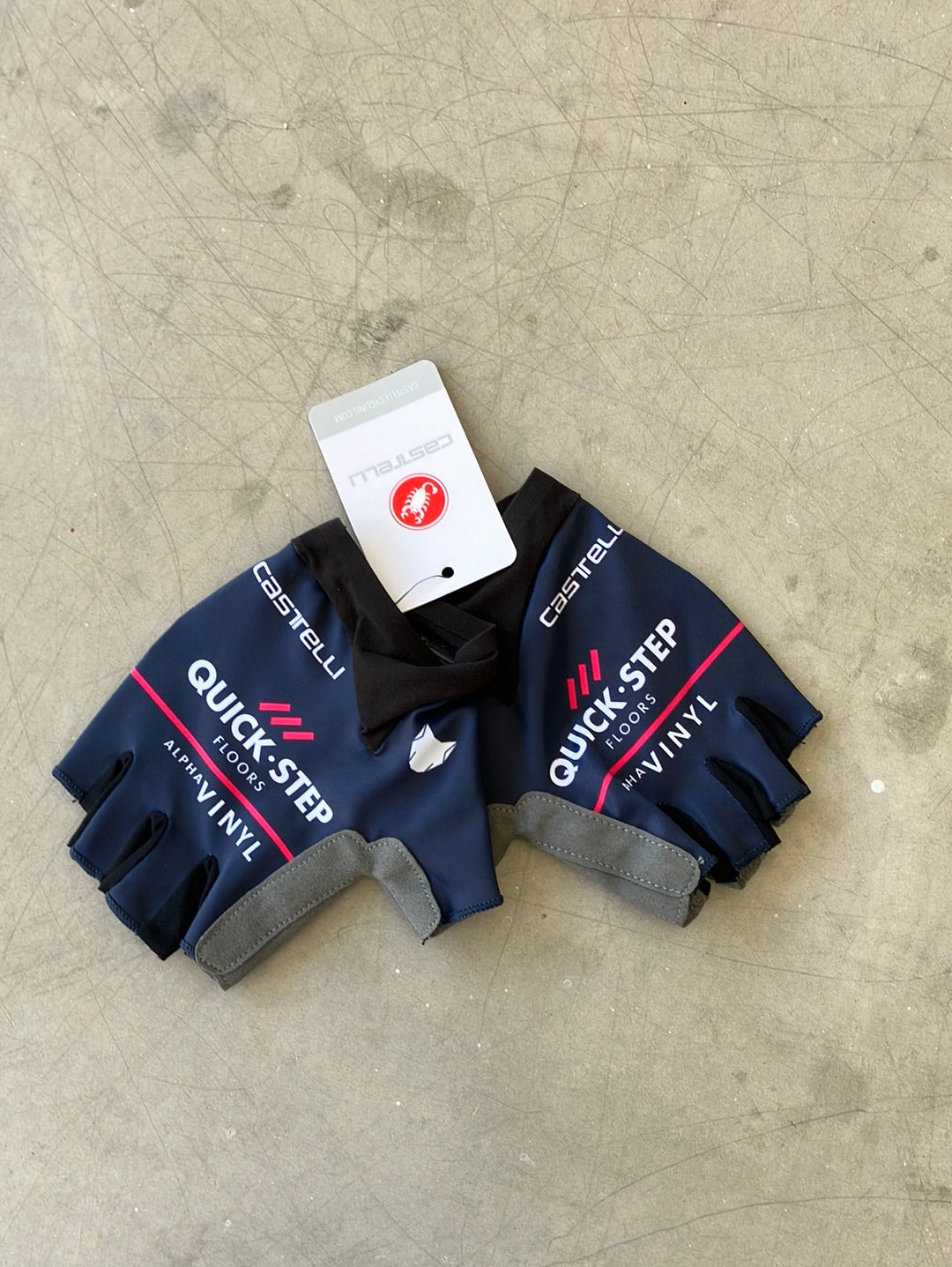 Gloves Mitts team Issued Competizione2 | Castelli | Blue | Quick-Step Alpha Vinyl / Soudal | Pro Cycling Kit