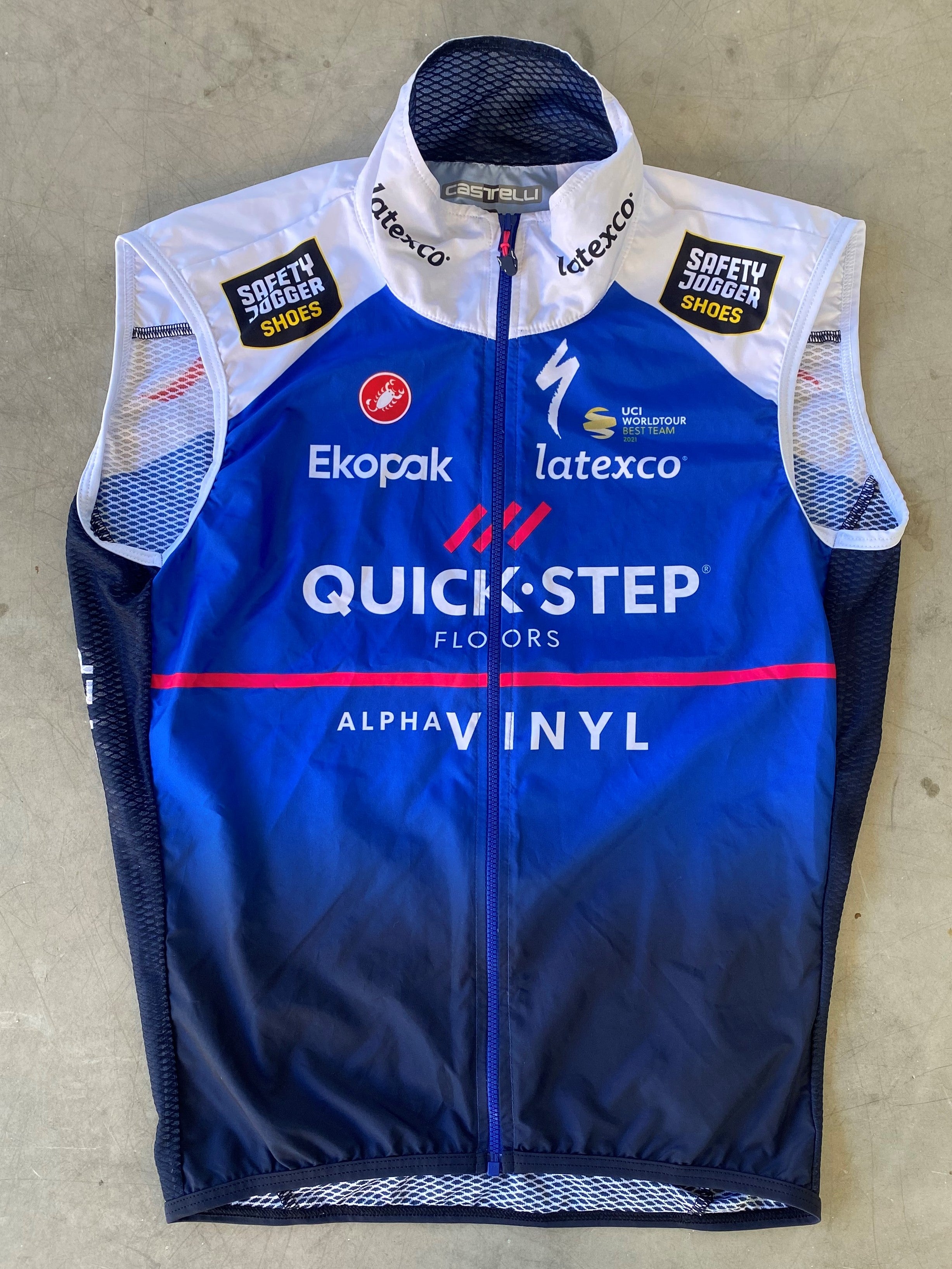 Quickstep Alpha Vinyl 2022 | Castelli Lightweight Wind Vest | Size M | Rider-Issued Pro Team Kit
