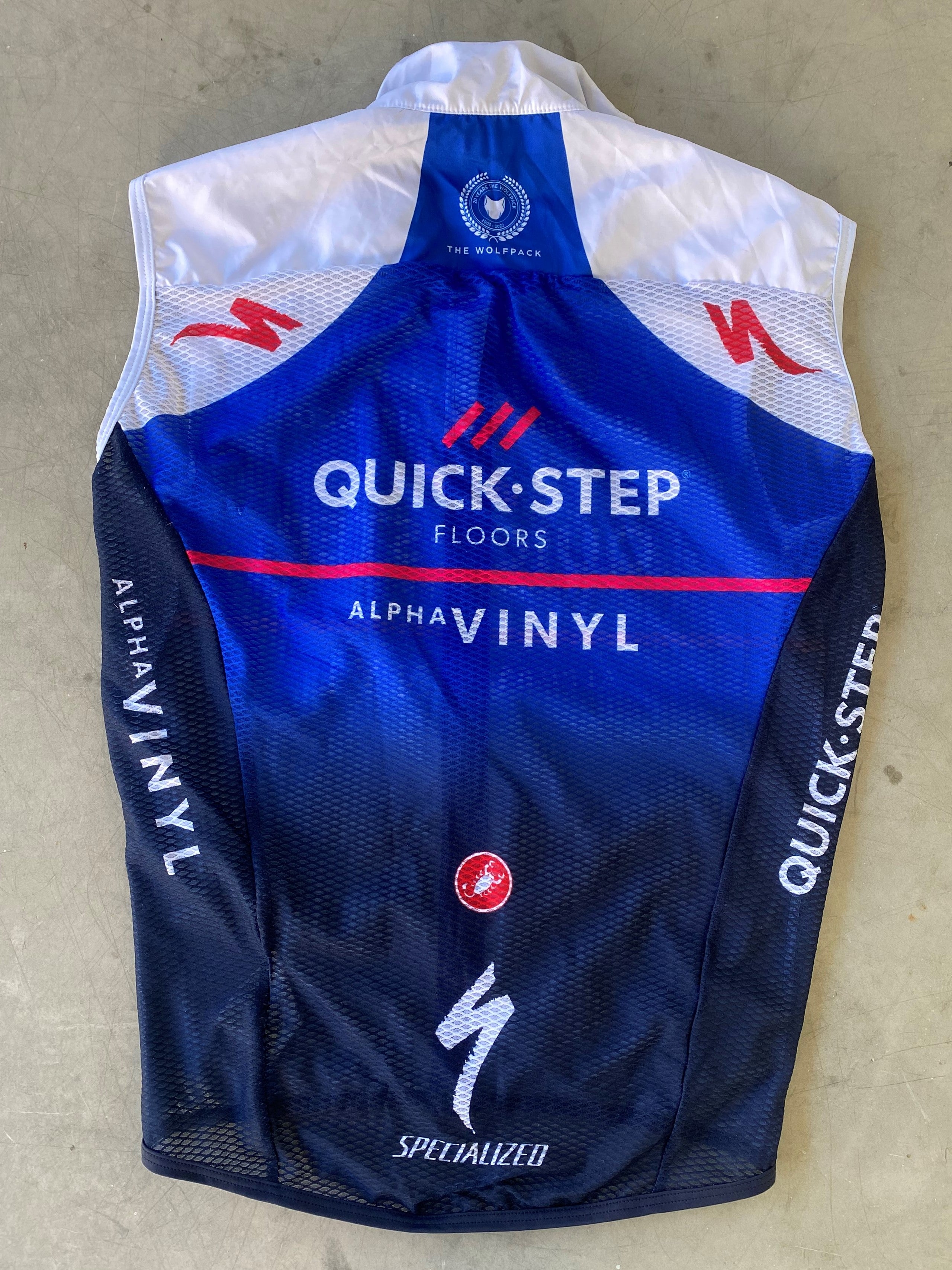Quickstep Alpha Vinyl 2022 | Castelli Lightweight Wind Vest | Size M | Rider-Issued Pro Team Kit
