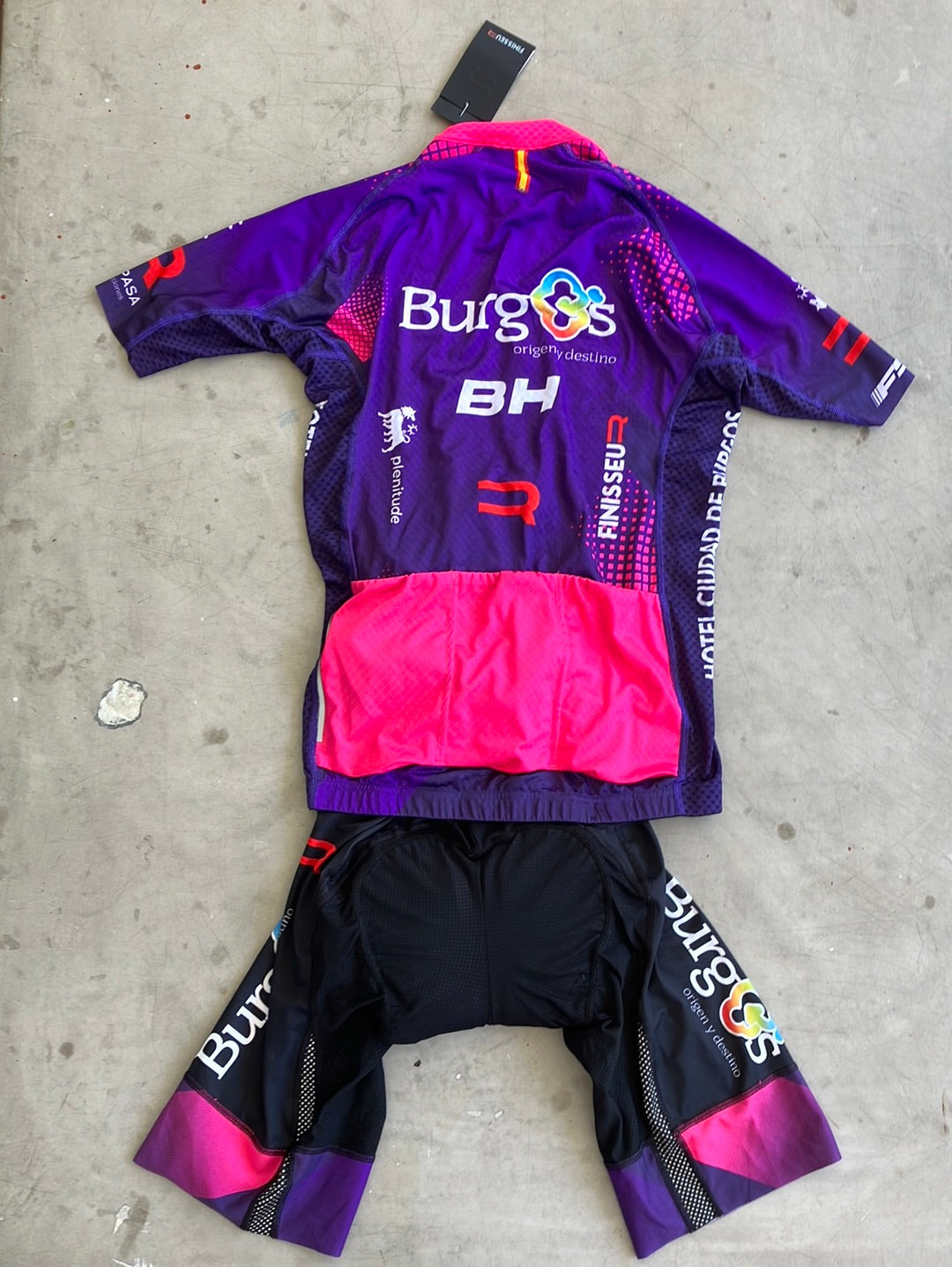 Burgos BH | Finisseur Bundle - Summer Jersey & Bibs | M | Purple | Pro-Issued Team Kit