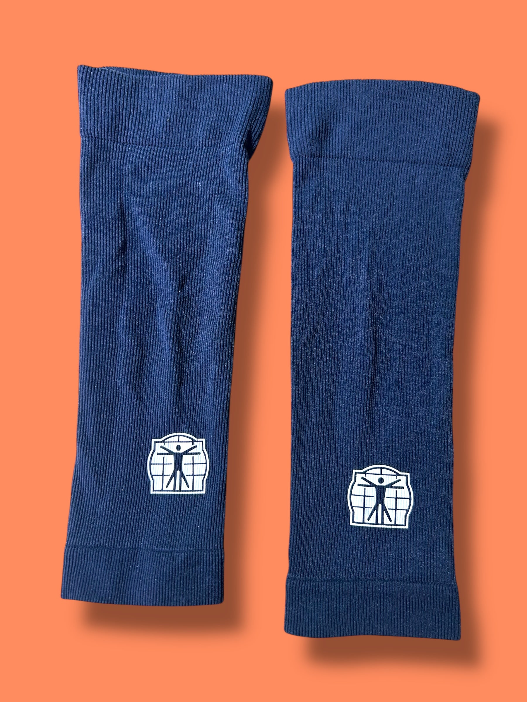 Seamless Knee  Warmers  |Ineos Grenadiers| Pro Cycling Kit