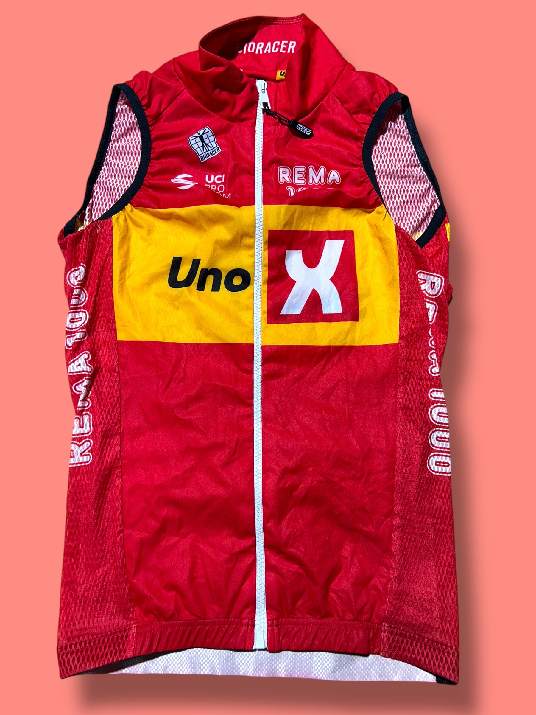 Epic Spring Gilet Vest|Uno-X  Bioracer| Pro Cycling Kit
